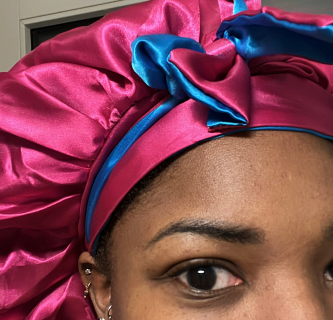 Ich bin eine Charlotte Ribbon Bonnet